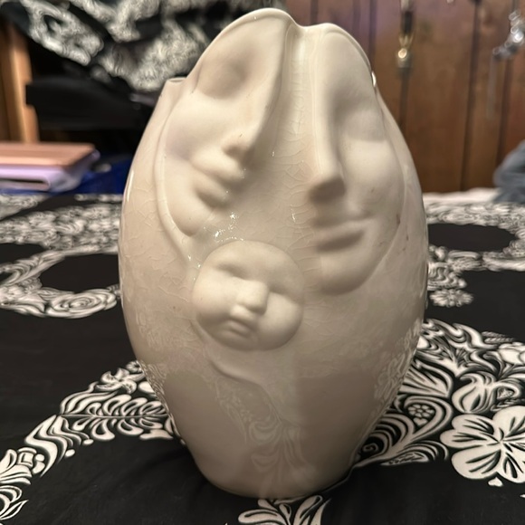 Lund 1998 Glossy and bisque Face vase - Picture 1 of 5